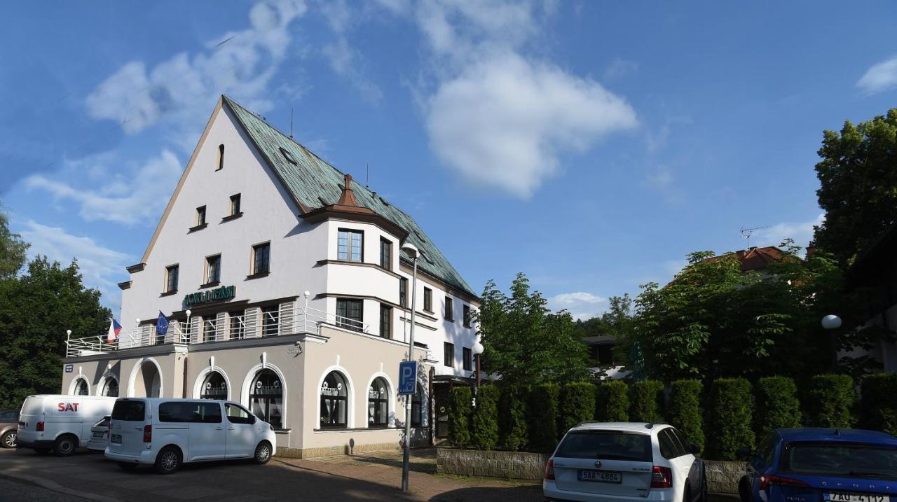 Hotel U Jezírka Liberec Exterior foto