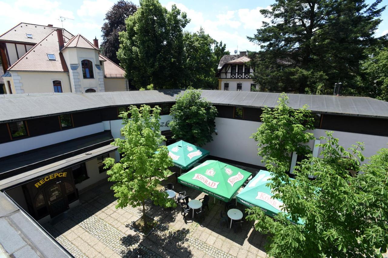 Hotel U Jezírka Liberec Exterior foto